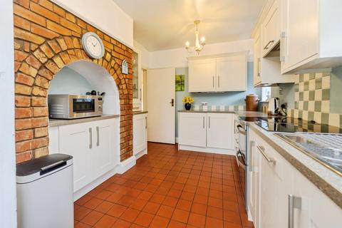 3 bedroom detached bungalow for sale, Lincoln Road, Branston, Lincoln
