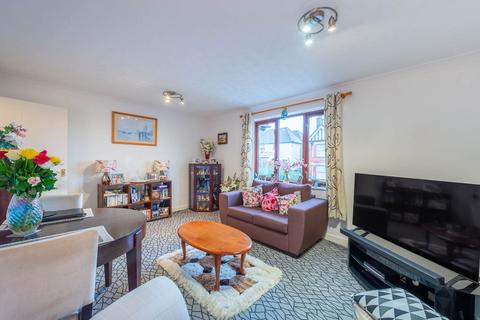 2 bedroom apartment for sale, Park View Road, Park View Road