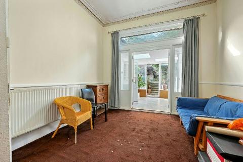 2 bedroom flat for sale, Whitehall Park  Whitehall Park Conservation Area N19 3TS