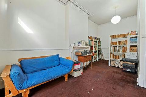 2 bedroom flat for sale, Whitehall Park  Whitehall Park Conservation Area N19 3TS