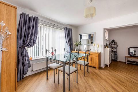 undefined, Angus Close, Fareham