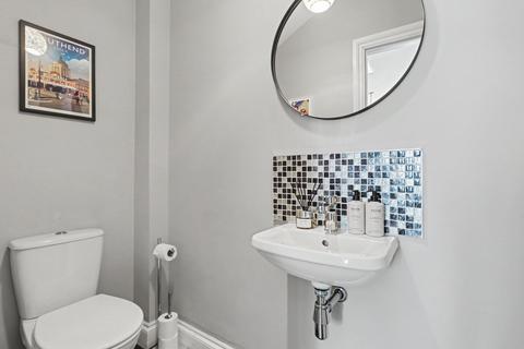 3 bedroom semi-detached house for sale, Thorpedene Gardens, Shoeburyness SS3