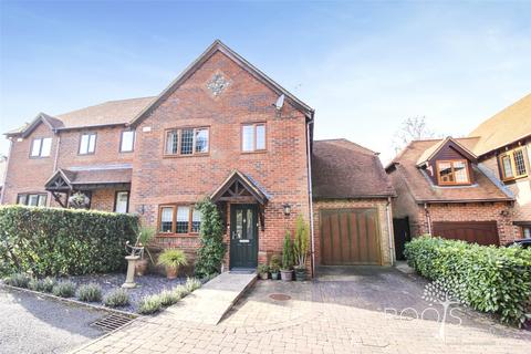 undefined, Evergreen, Thatcham RG19