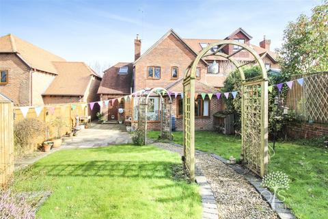 undefined, Evergreen, Thatcham RG19