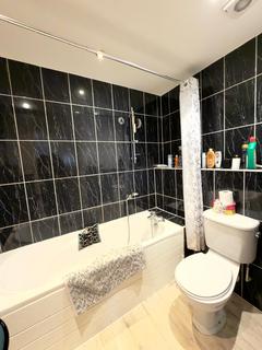 1 bedroom in a flat share to rent, Edward Street, Birmingham B1