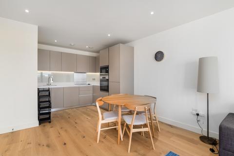 2 bedroom flat to rent, Thunderer Walk London SE18