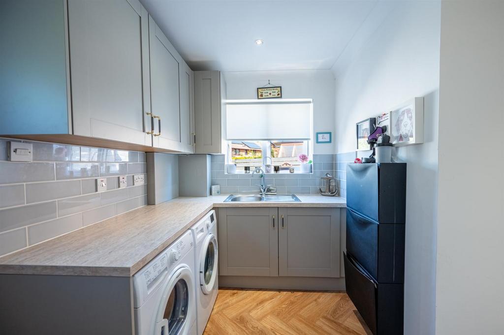Utility Room (2).jpg
