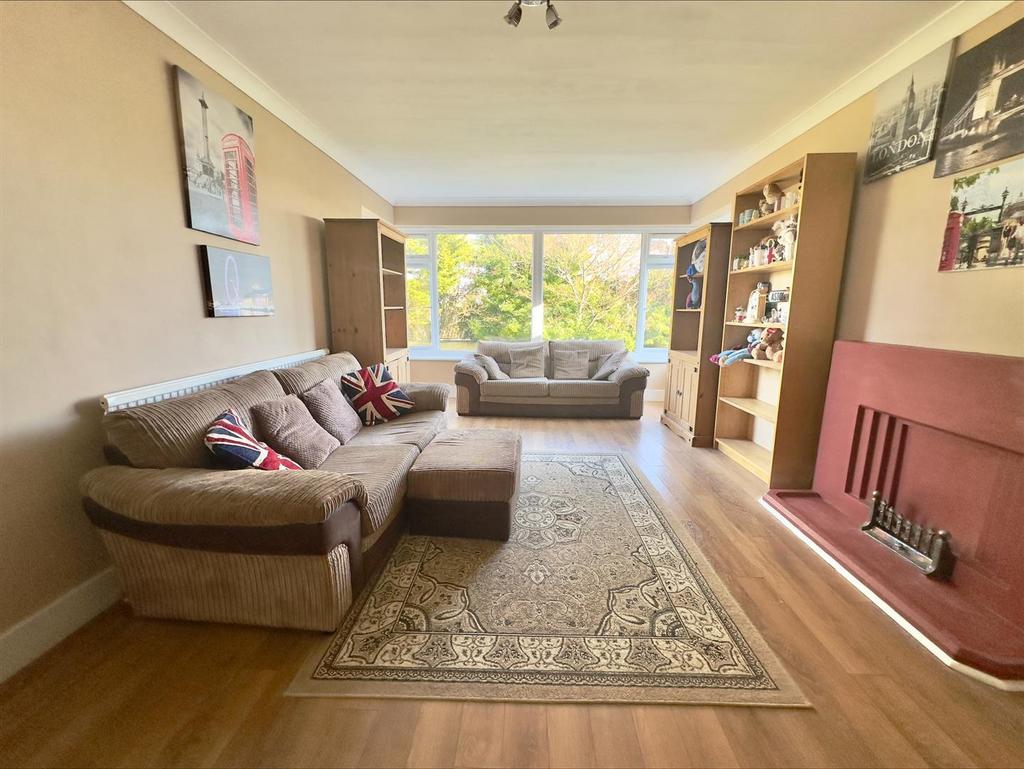 Lounge Dining Room