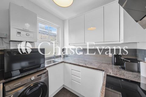 3 bedroom flat to rent, John Ruskin Street, Southwark, London, SE5