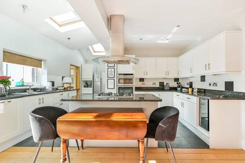 4 bedroom semi-detached house for sale, Beresford Avenue, Surbiton, KT5