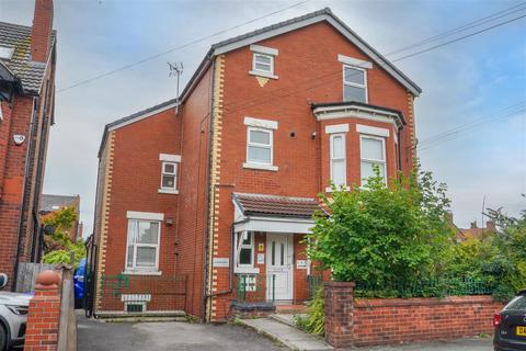 2 bedroom apartment for sale, Hartington Road, Chorlton