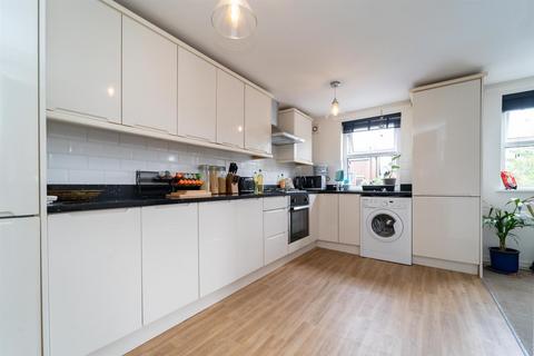 2 bedroom apartment for sale, Hartington Road, Chorlton
