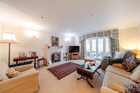 4 bedroom detached house for sale, Forest Road, Effingham Junction, KT24