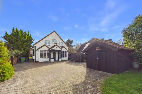 4 bedroom detached house for sale, Pangbourne Road, Upper Basildon, Reading, RG8
