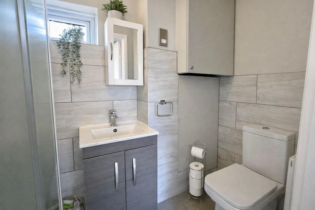 Bathroom 2