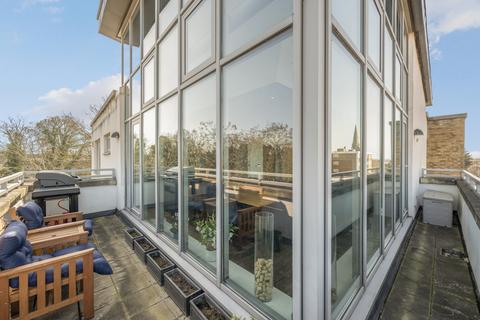 2 bedroom apartment for sale, Lamberts Road, Surbiton KT5