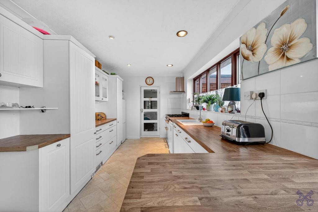 Kitchen / Breakfast