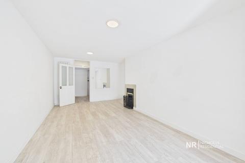 3 bedroom terraced house to rent, Coxdean, Epsom, Surrey. KT18