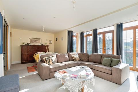 2 bedroom flat for sale, Kingswood Road, Tunbridge Wells