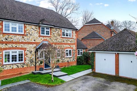 undefined, Brambles Close, Guildford GU12