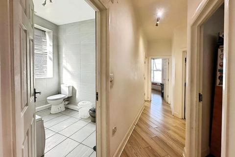 2 bedroom apartment for sale, Barking Road, London E13