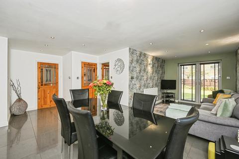 5 bedroom detached house for sale, Spencer Close, Merseyside L36