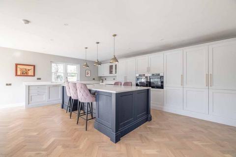 5 bedroom detached house for sale, Horton Road, Datchet SL3