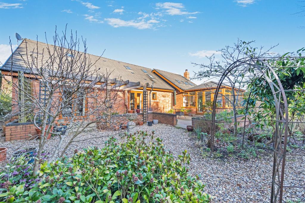 Garden to rear