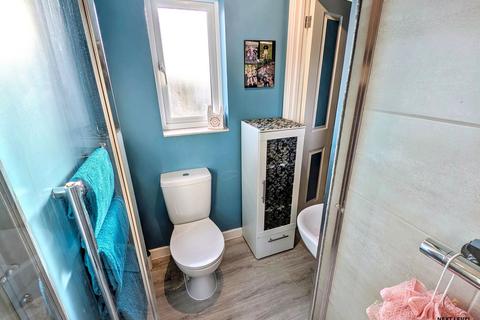 4 bedroom detached house for sale, Grove Gardens, Elm, PE14