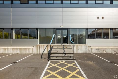 Office to rent, Birchwood Park Av Warrington WA3 6GR