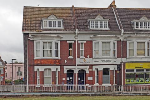 Office to rent, 16-17 College Pl Southampton SO15 2FE