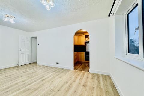 1 bedroom apartment to rent, Gade Close, Rickmansworth Road, Watford