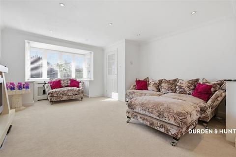 4 bedroom detached house for sale, Merlin Close, Waltham Abbey, EN9