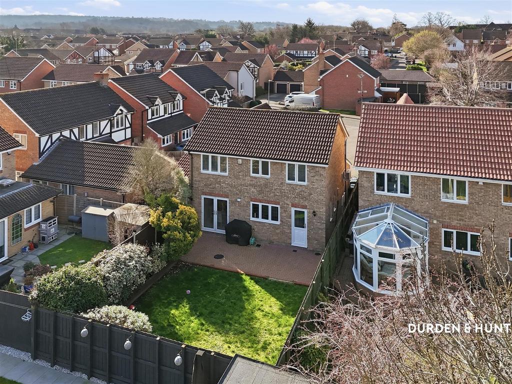 Merlin Close