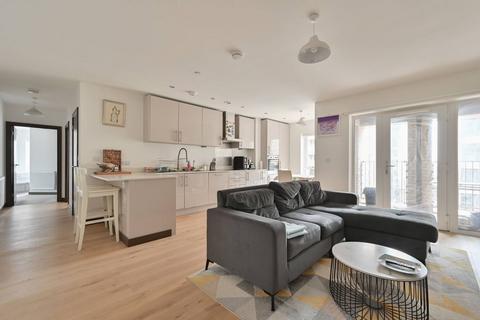 Chiltern Court, Watford, WD24