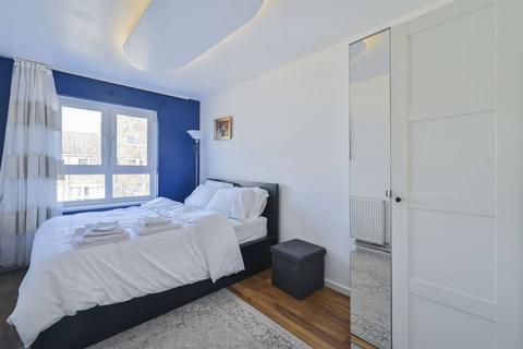1 bedroom flat to rent, Crefeld Close, Munster Village, London, W6
