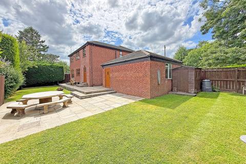 4 bedroom detached house for sale, Otley Road, Killinghall, HG3