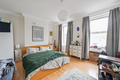 4 bedroom flat to rent, The Oval, E2, Bethnal Green, LONDON, E2
