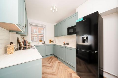 2 bedroom flat for sale, Heathfield Terrace, London W4