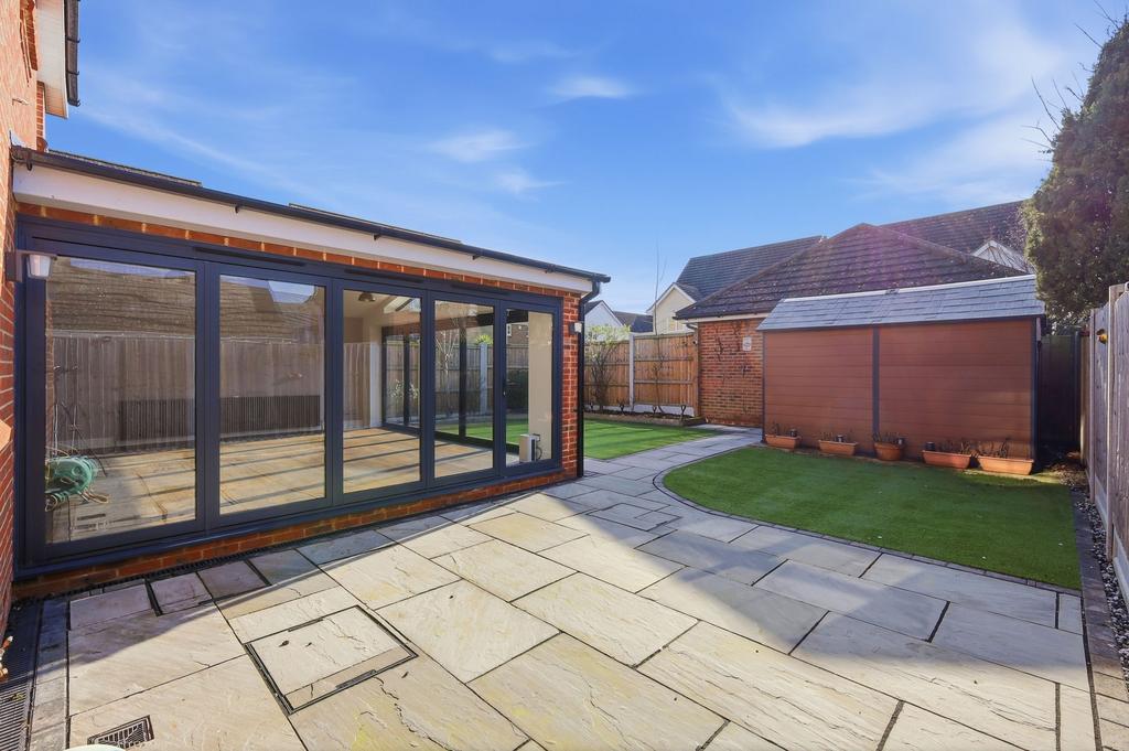South/West Facing Garden