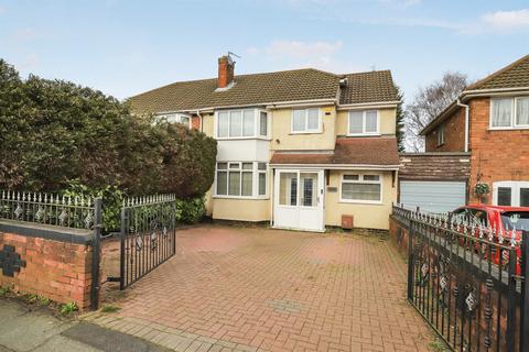 4 bedroom semi-detached house for sale, Wordsworth Avenue, Lanesfield, Wolverhampton