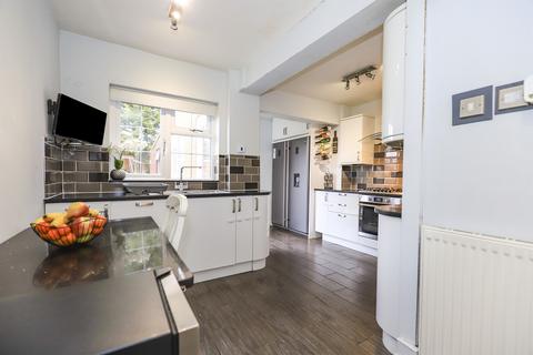 4 bedroom semi-detached house for sale, Wordsworth Avenue, Lanesfield, Wolverhampton