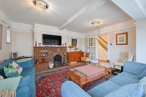 4 bedroom detached house for sale, Colcokes Road, Banstead