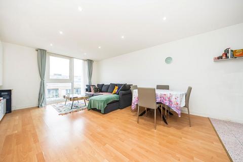 undefined, New River Avenue, London N8