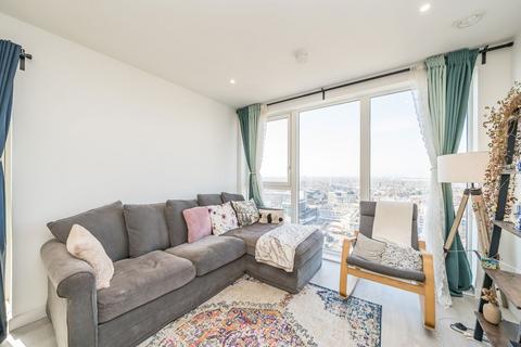 2 bedroom flat to rent, Prince Regent Road, Hounslow TW3