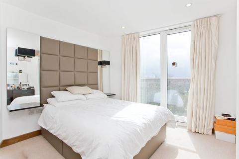 1 bedroom apartment for sale, Lanson Building, 348 Queenstown Road, London, SW11