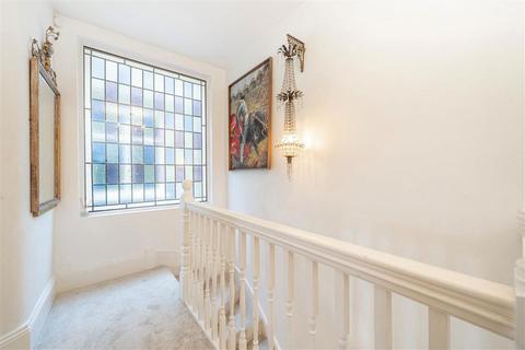 5 bedroom house for sale, Holmesdale Road, Teddington TW11