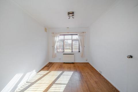 undefined, Wilmer Close, Kingston Upon Thames, KT2