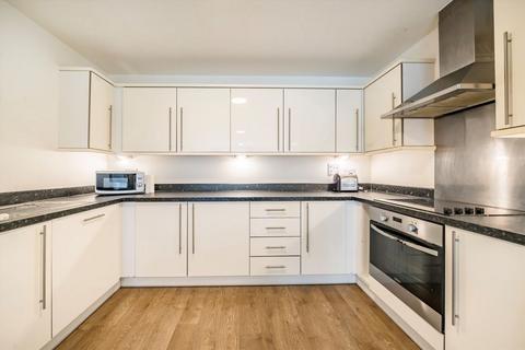 undefined, Ealing Road, Brentford TW8