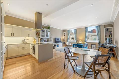 The Quadrant, Richmond, Surrey, TW9